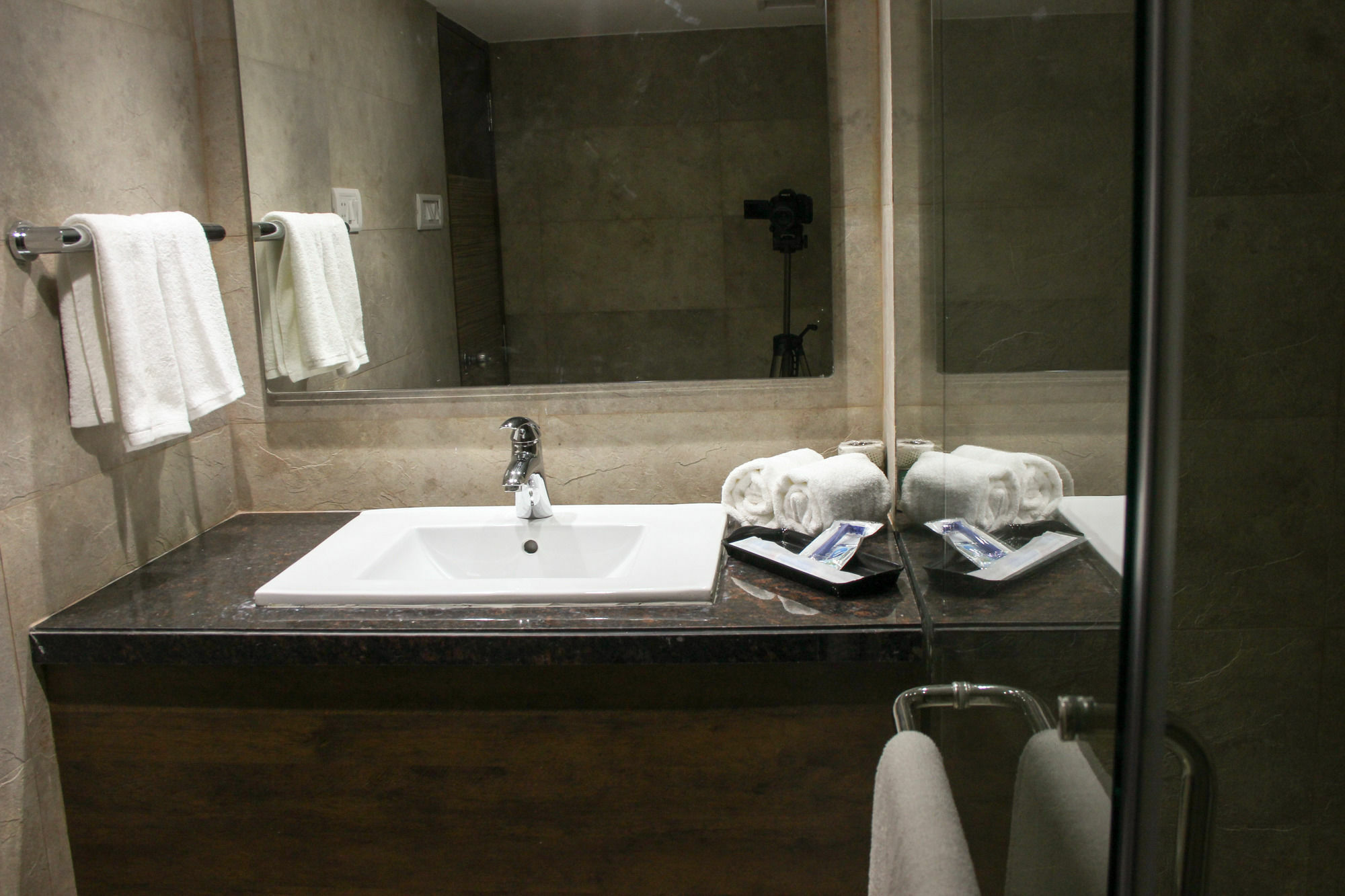 Golden Chariot The Boutique Hotel Bombay Exterior foto